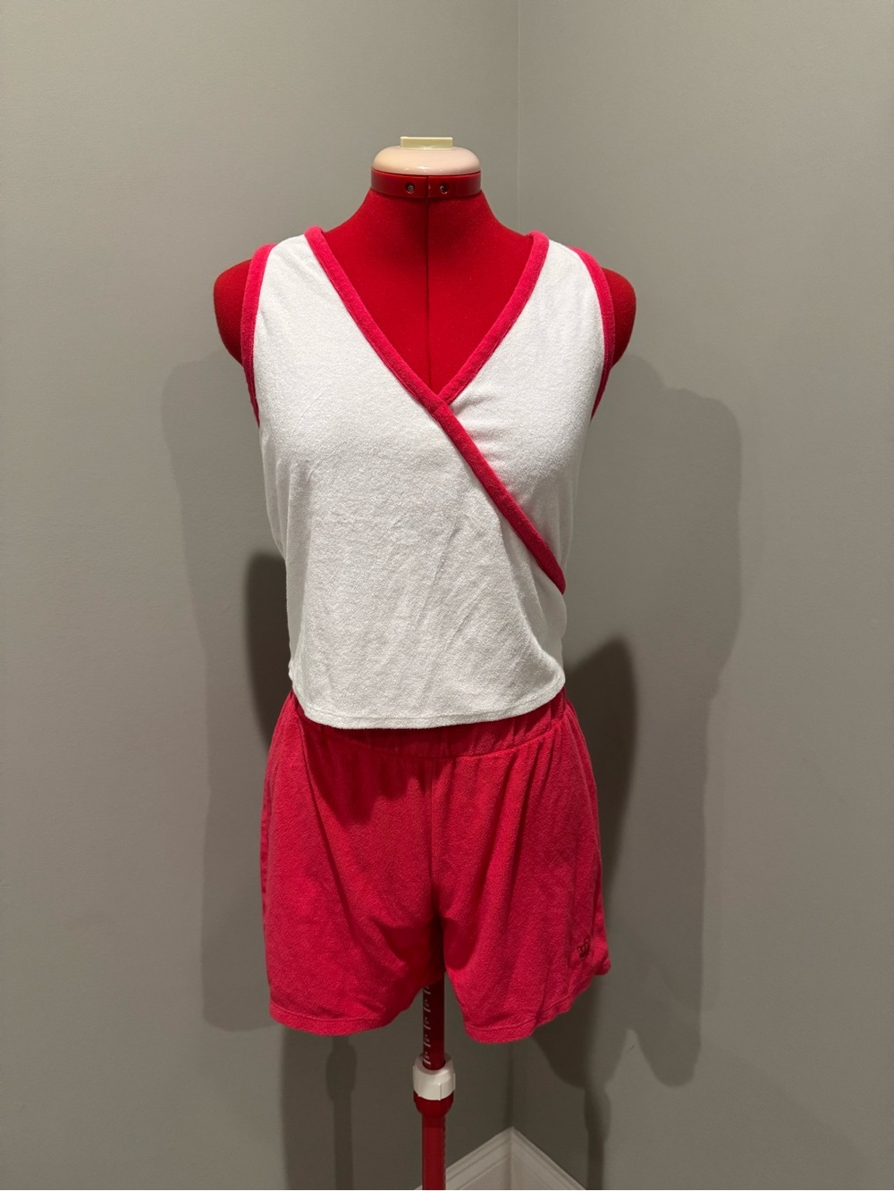 Juicy by Juicy Couture White and Hot Pink Wrap Tank and Shorts Set
